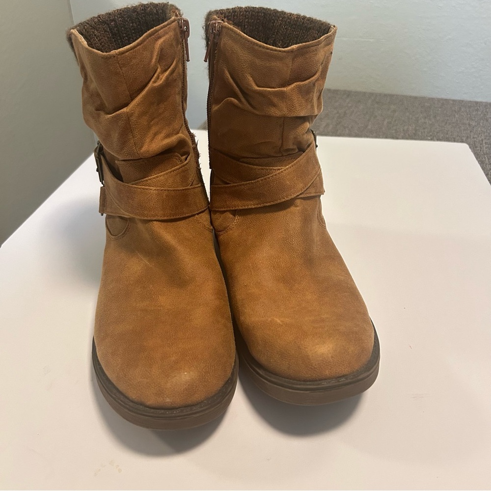 Women's Tan Ankle Boots
